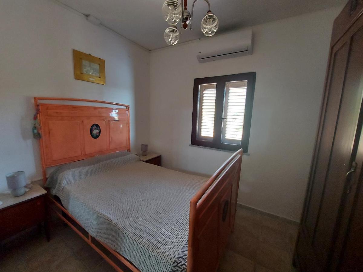 Sa Domu 'E Pisittu Apartment Iglesias Exterior photo